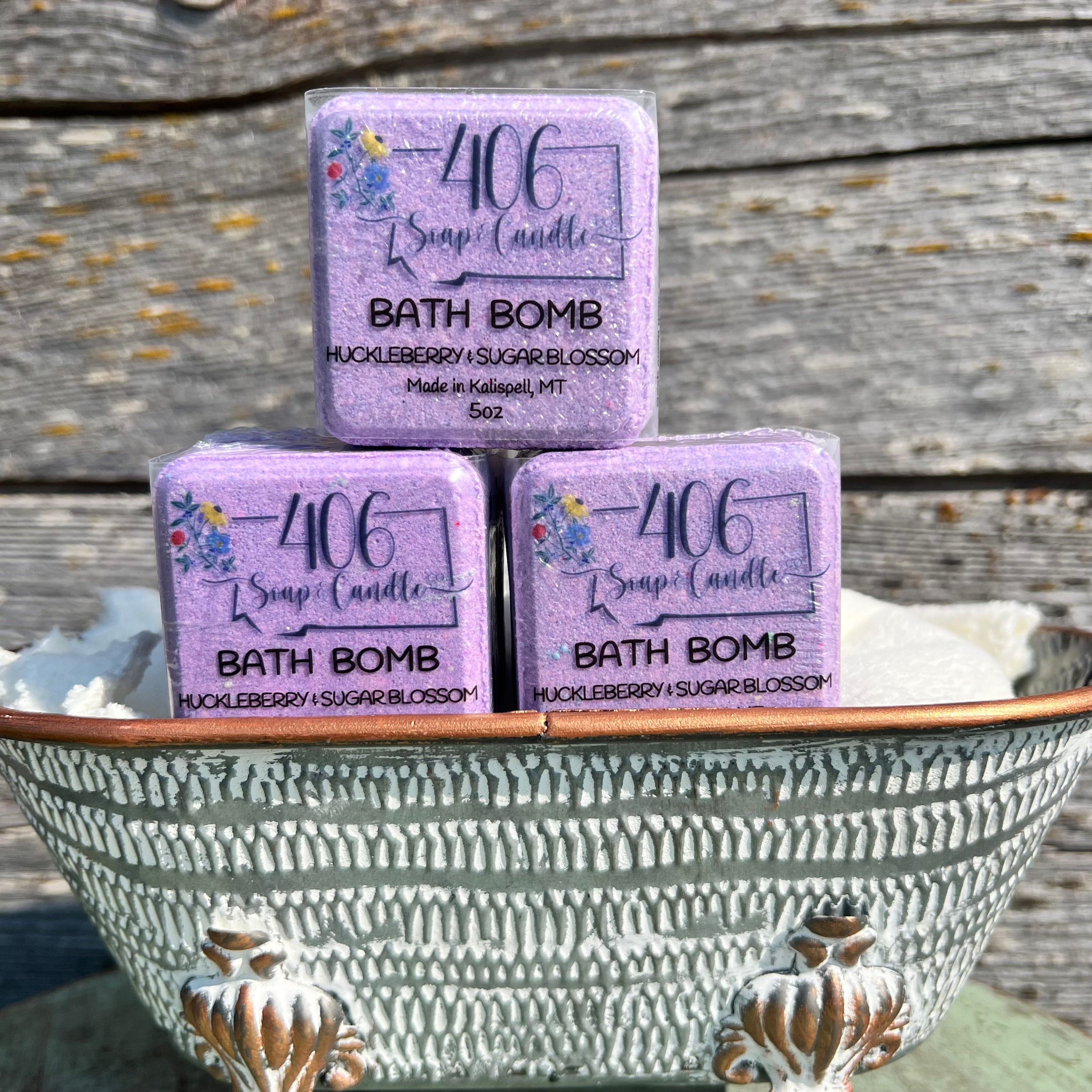 Huckleberry Sugar Blossom Bath Bomb
